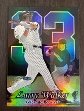 1999 Flair Showcase Larry Walker Row 2 REFRACTOR #72 Colorado Rockies