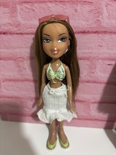 Bratz Hot Summer Dayz Yasmin doll Used
