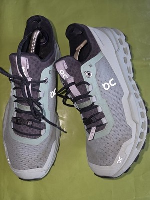 ON CLOUD  Herrenschuhe Sneakers  Gr.40 Gebrauchsspüren Inkl. Löcher!!!!