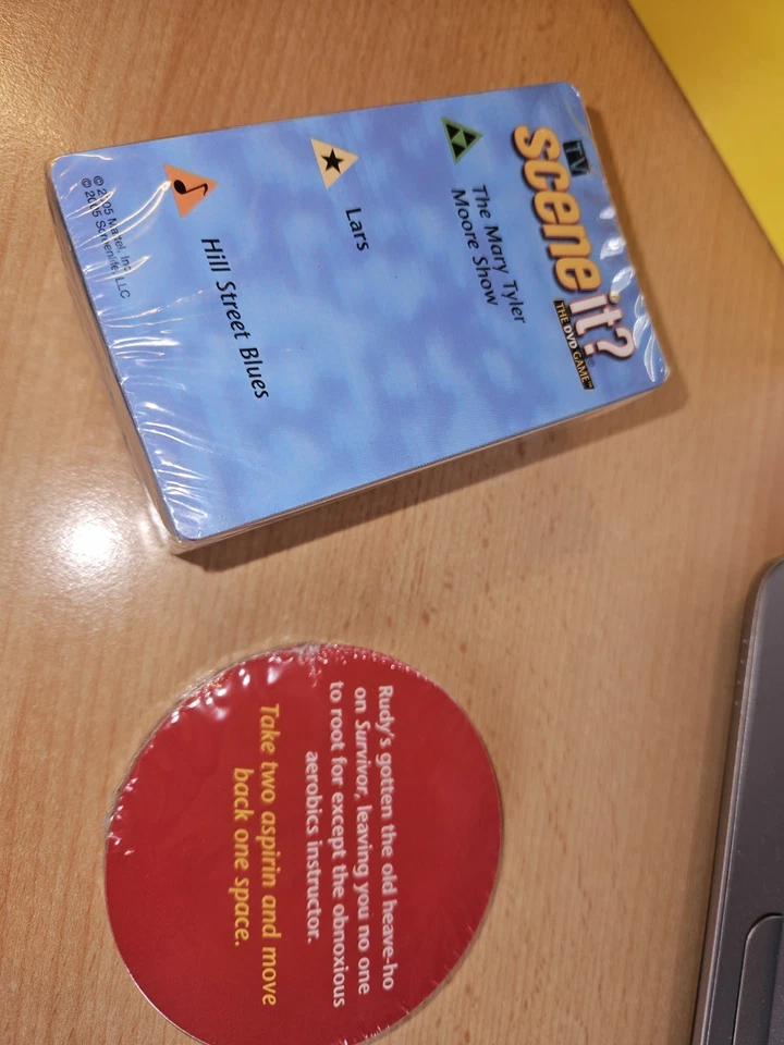 Mattel - scene it? The DVD Game - Achtung (englisch) - Bild 4 von 4