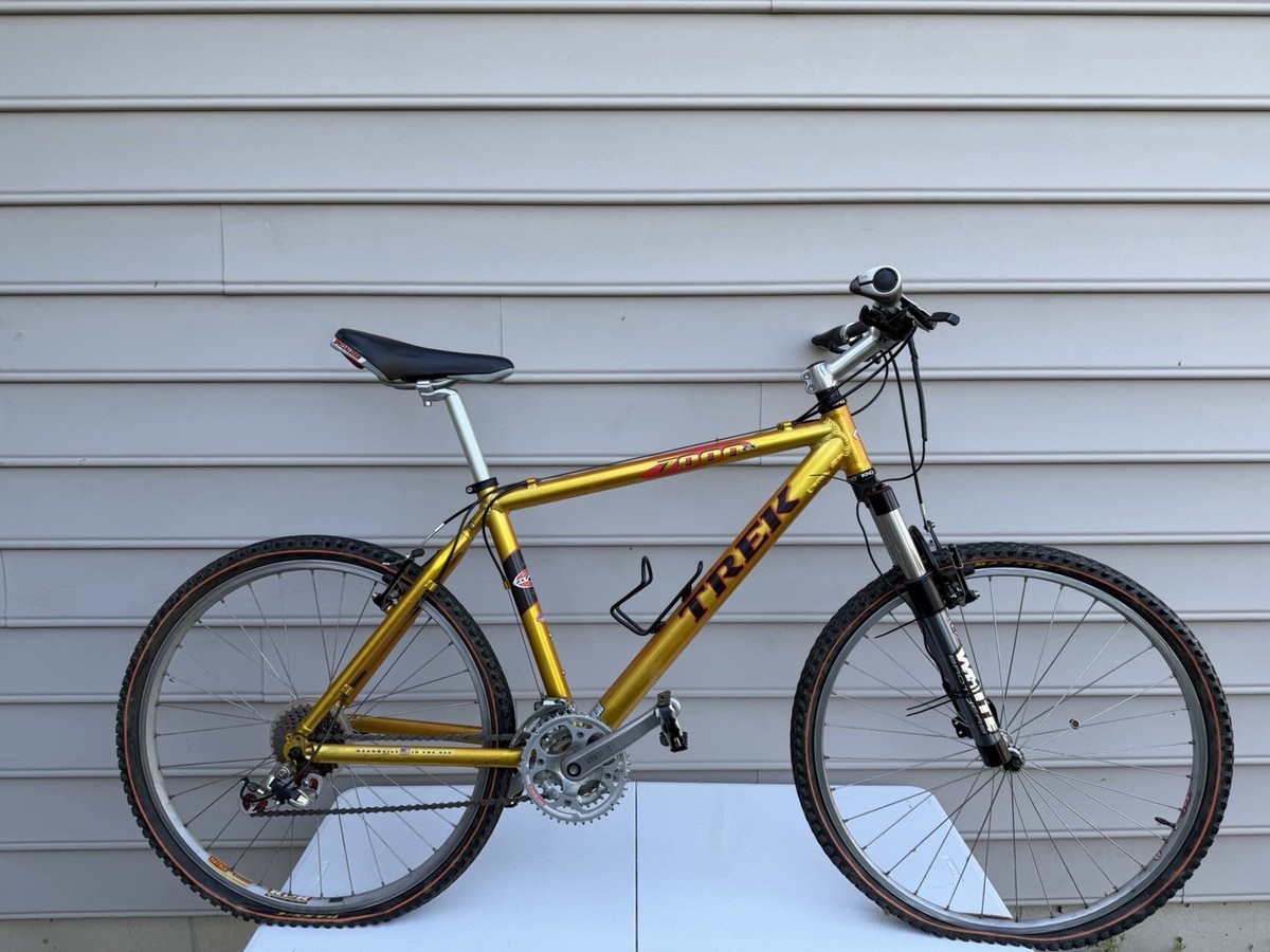 OLD TREK 7000 Vintage Bike USA トレック Trek 7000 ZX Easton Aluminum Mountain Bike 18 Inch Gold Vintage