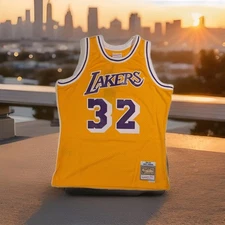 Mitchell & Ness Hardwood Classics LA Lakers Magic Johnson Jersey Gold Large NWT