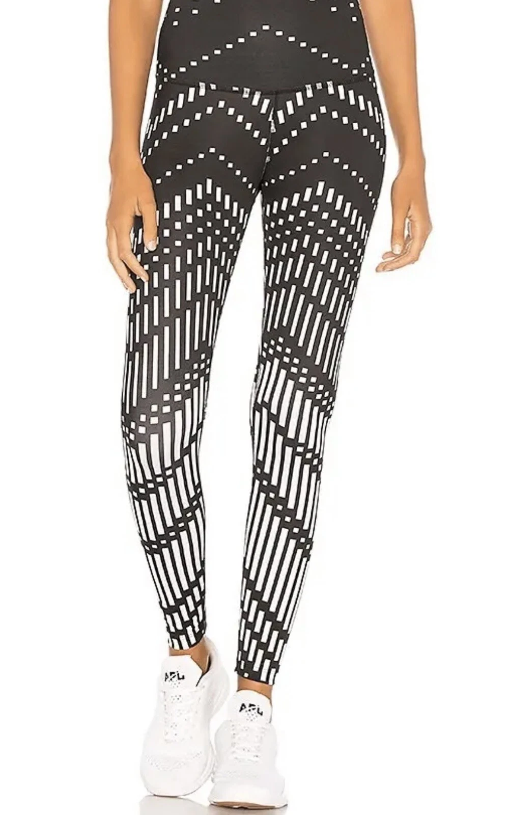 beyond-yoga lux high waisted pixelated arrows leggings