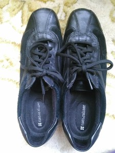 naturalizer narrow shoes