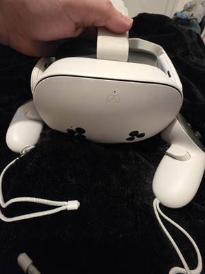 Meta Quest 3 128GB VR Headset - Great Condition