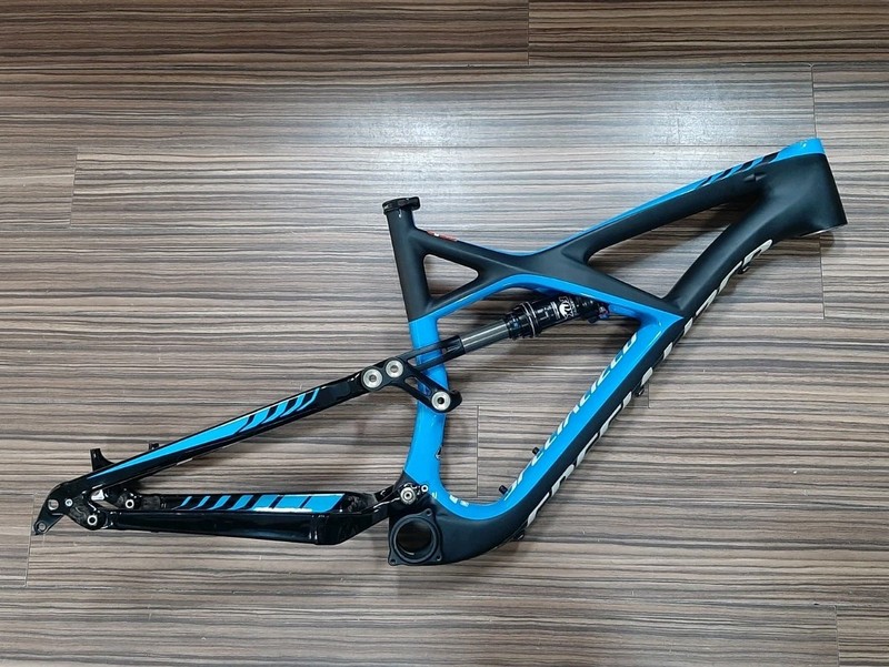Specialized Enduro FSR Expert 26" M Medium Brand New in Box NOS Carbon Blue Cyan