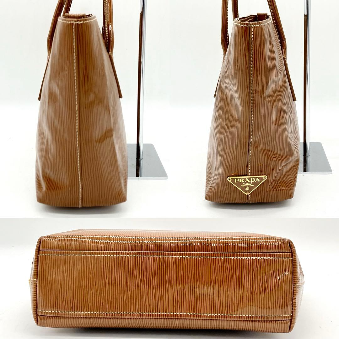 PRADA HANDOBAG 三角プレート レザー A4可ブラウン PRADA HANDOBAG 三角プレート レザー A4可ブラウン Prada レザー