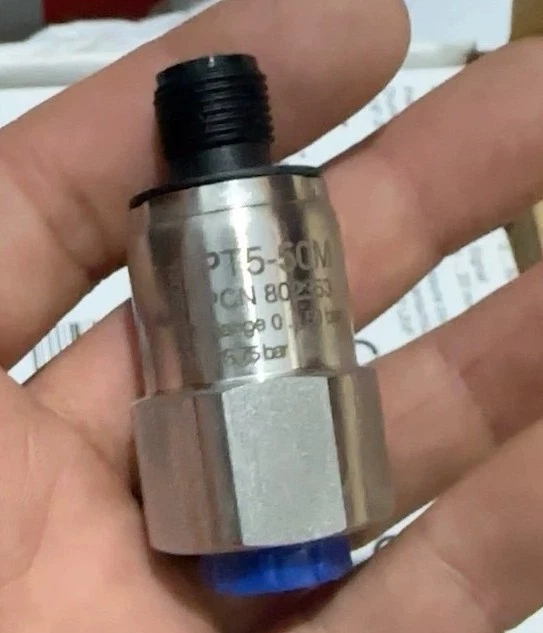 NEW Emerson PT5-50M 802353 Pressure Sensor Fast Shipping - Image 2 of 4