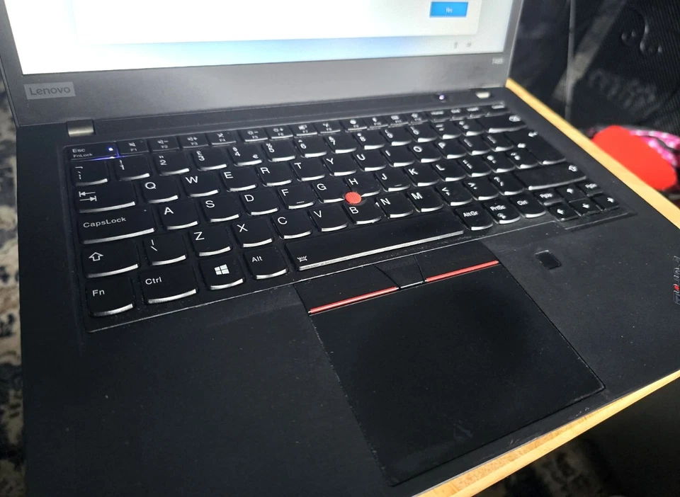 Lenovo ThinkPad T495 · Ryzen 7 PRO 3700U · 16GB · 512GB, photo 2 of 5