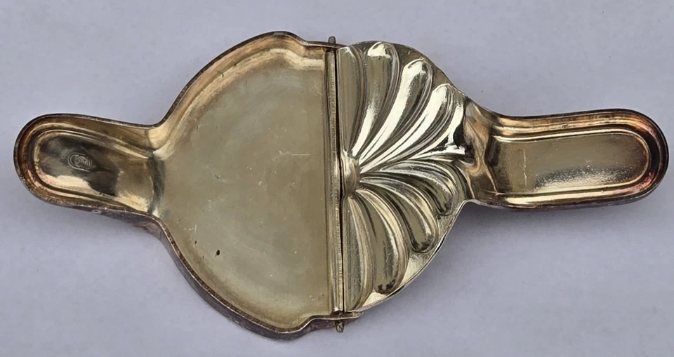 Beau presse citron ancien en métal argenté - Photo 4/4