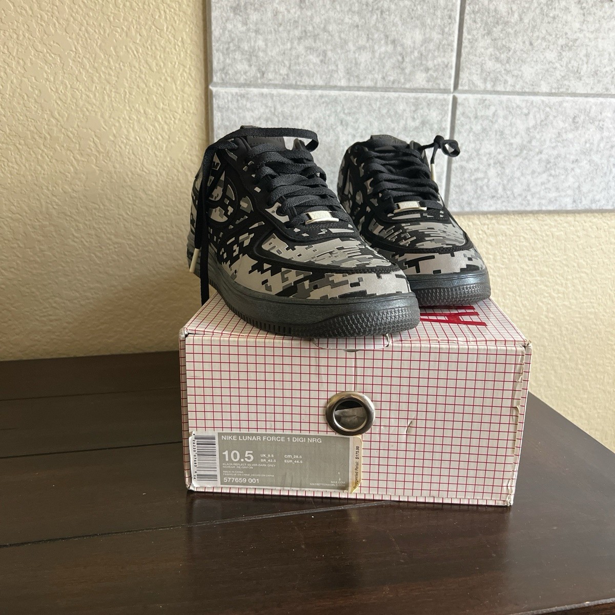 Nike Lunar Force 1 Low Digi NRG Camo Black Size 9 Rare 2012 577659-001 Nike Lunar Force 1 Digi Camo - Review + On Feet - YouTube main image 3