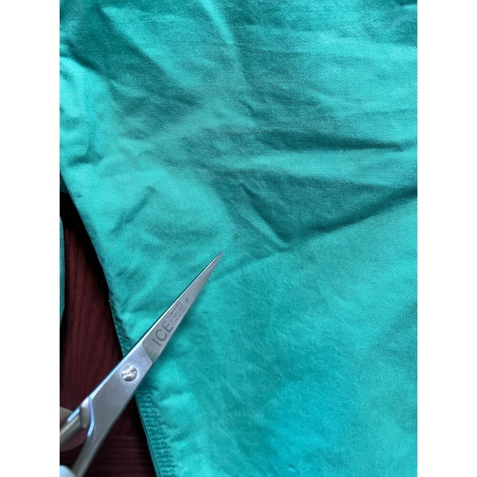 Pantalones Cortos Chinos Calvin Klein Jeans Kelley Verde Trébol Frente Plano Informales Talla 31 Foto 4 de 4