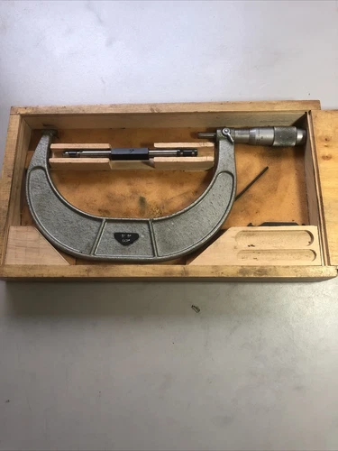 5-6” Outside Micrometer With Carbide Faces In Wood Original Wood Box W/standard