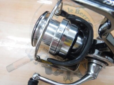 【新品】18 EXIST  LT4000-CXH Daiwa 18 EXIST LT 4000-CXH Spinning Reel Ship big game