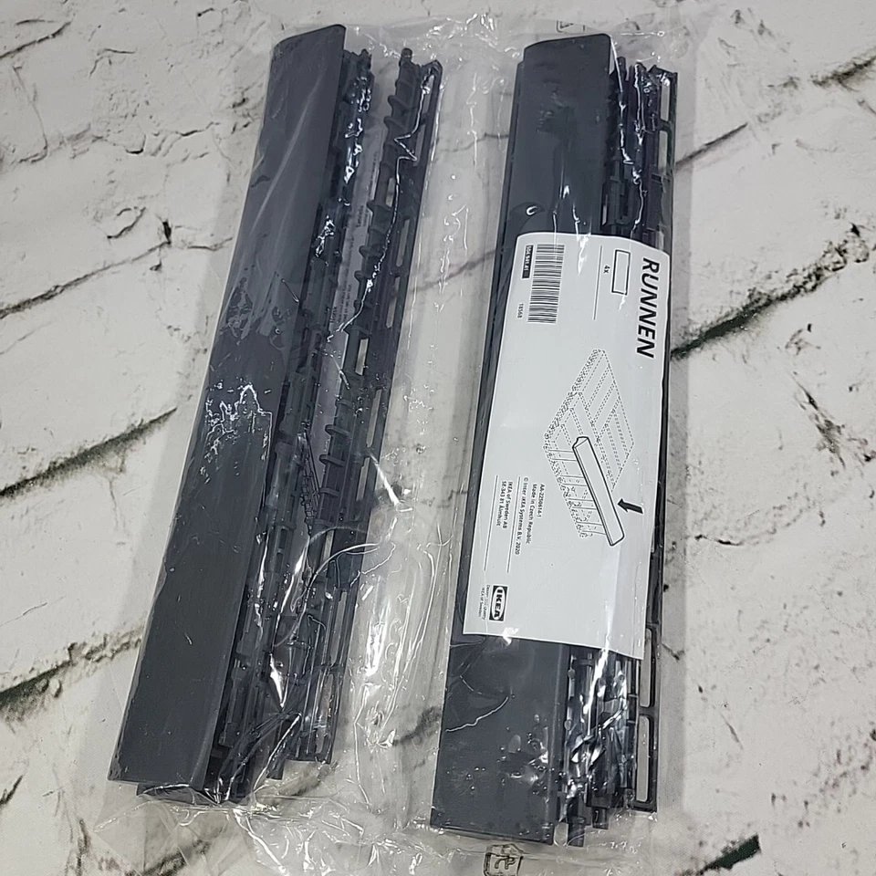 IKEA RUNNEN Tira de Bordes Exterior Suelo Terraza Gris Oscuro Plástico Paquete de 4 NUEVO Foto 3 de 4