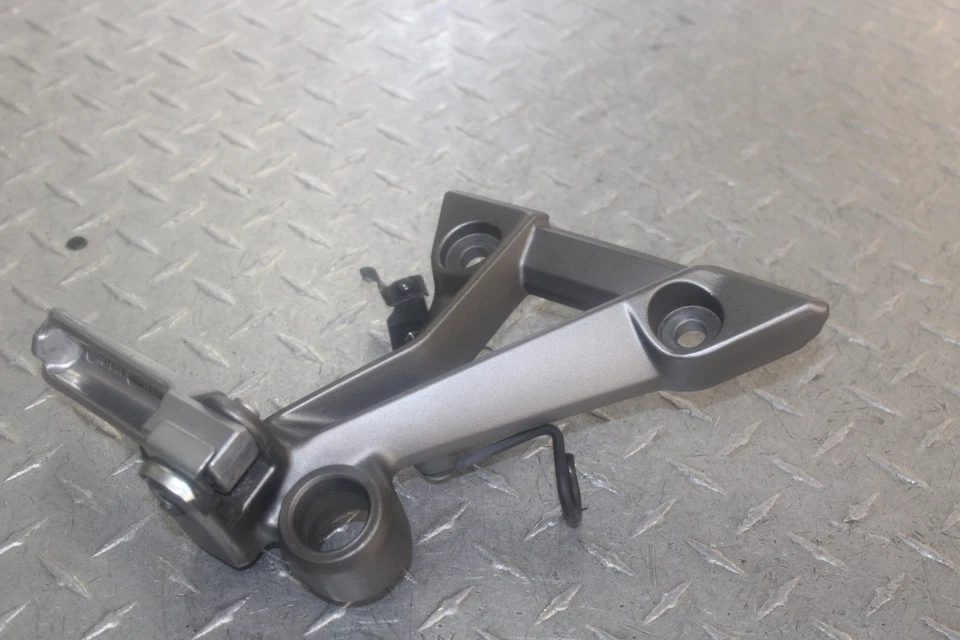 Kawasaki Ninja 300 Ex300A 2013 clavija trasera derecha pasajero 35063-1272 Foto 3 de 4