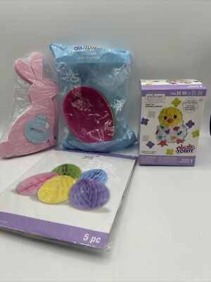 Creatology & Celebrate It Easter Decorations and Crafts Lot