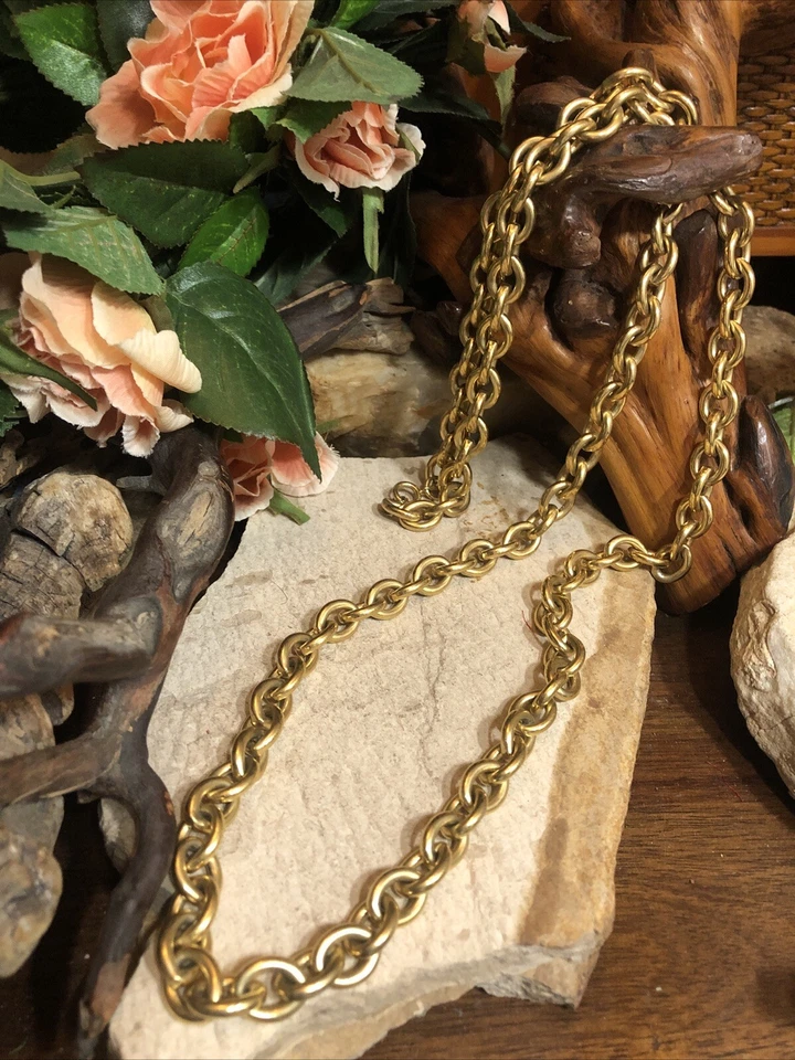 24. Vintage Capa Fina Amarillo G.F. Collar de cadena pesada con eslabones de cable ovalados 36"