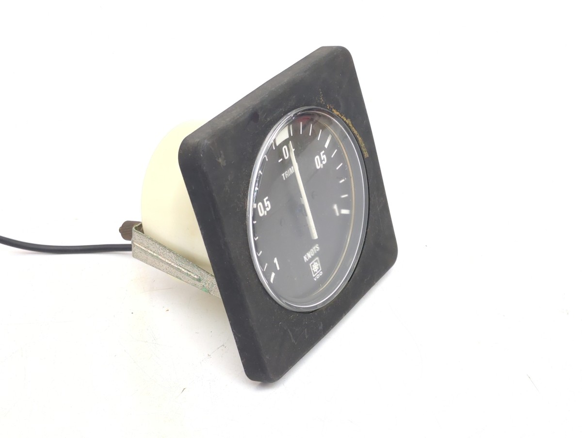 VDO 197.108.002 Vintage Blue Line Marine 12 Volt 3-3/8