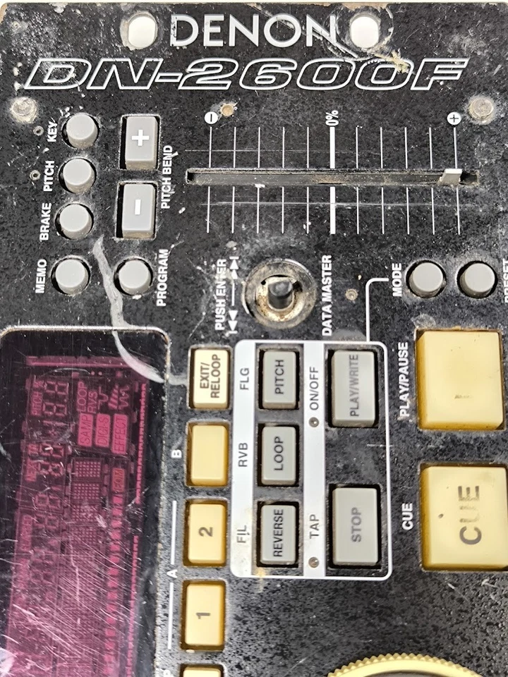 Denon DN-2600F Doppelt CD Player - Strom Getestet - Bild 2 von 4