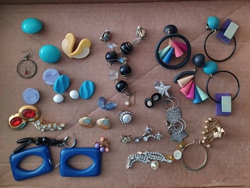 Vintage Costume Jewelry 45 Lot Earrings Wearable Pieces