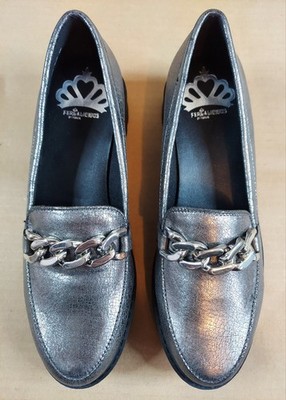 Fergalicious ''Styles'' Heeled Loafers Shoes Size 7M Silver Metallic Chunky Chain