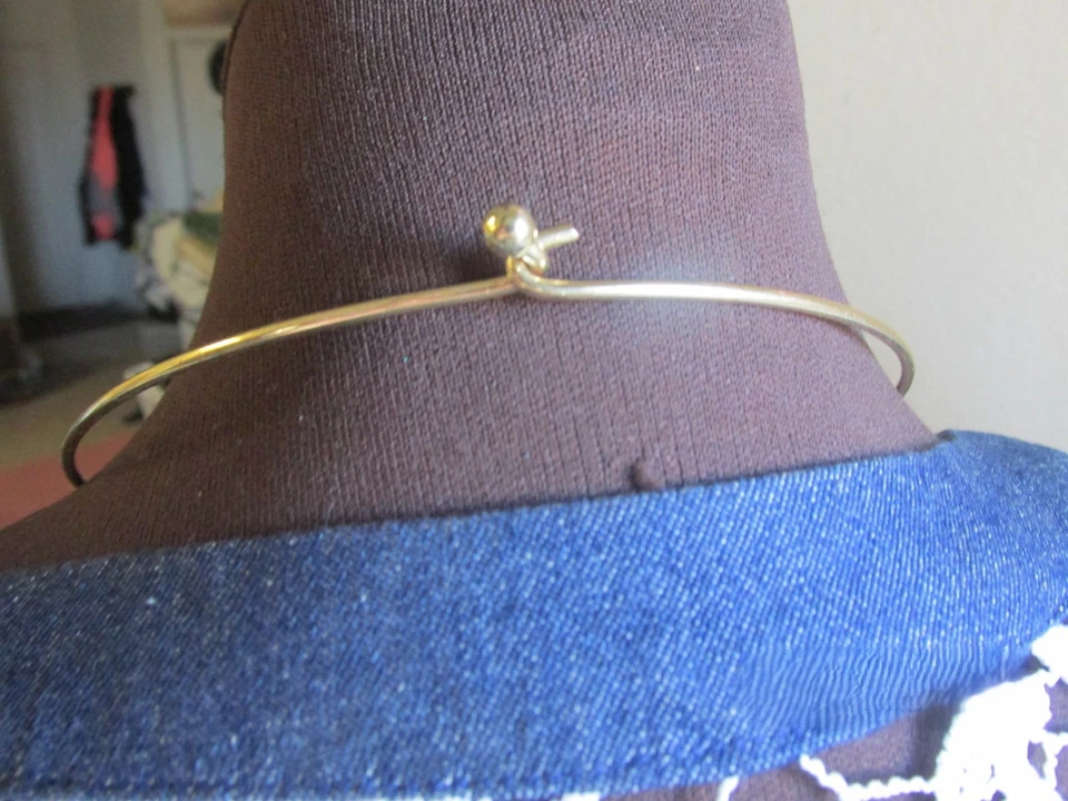 Lia Sophia Colgante Madreperla Tono Oro y Collar Círculo Oro  Foto 3 de 4