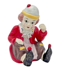 ArtMark Sitting Clown Porcelain Figurine Vintage Taiwan 5.5 in Hand Painted-A40