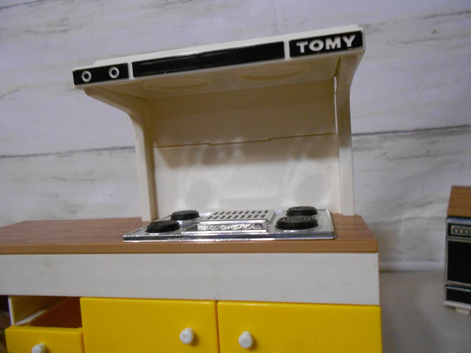 Muebles de cocina de colección para casa de muñecas Tomy ~ Gama ~ Lavavajillas 1980 cama MATTEL Foto 3 de 4