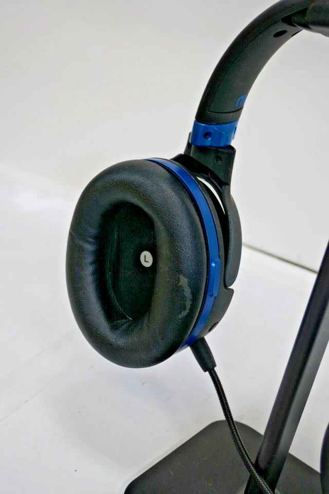 Auriculares inalámbricos para juegos Audeze Mobius 3D Bluetooth azules - probados y funcionan Foto 4 de 4