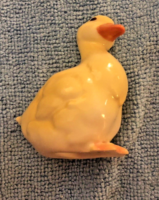 Sweet Porcelain Duck Figure Has A Blue Mark With Two Wavy Lines