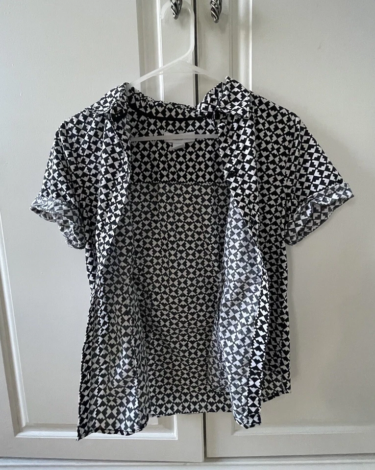 Camisa/pequena feminina Liz Claiborne estampada manga curta com botões - Imagem 2 de 4