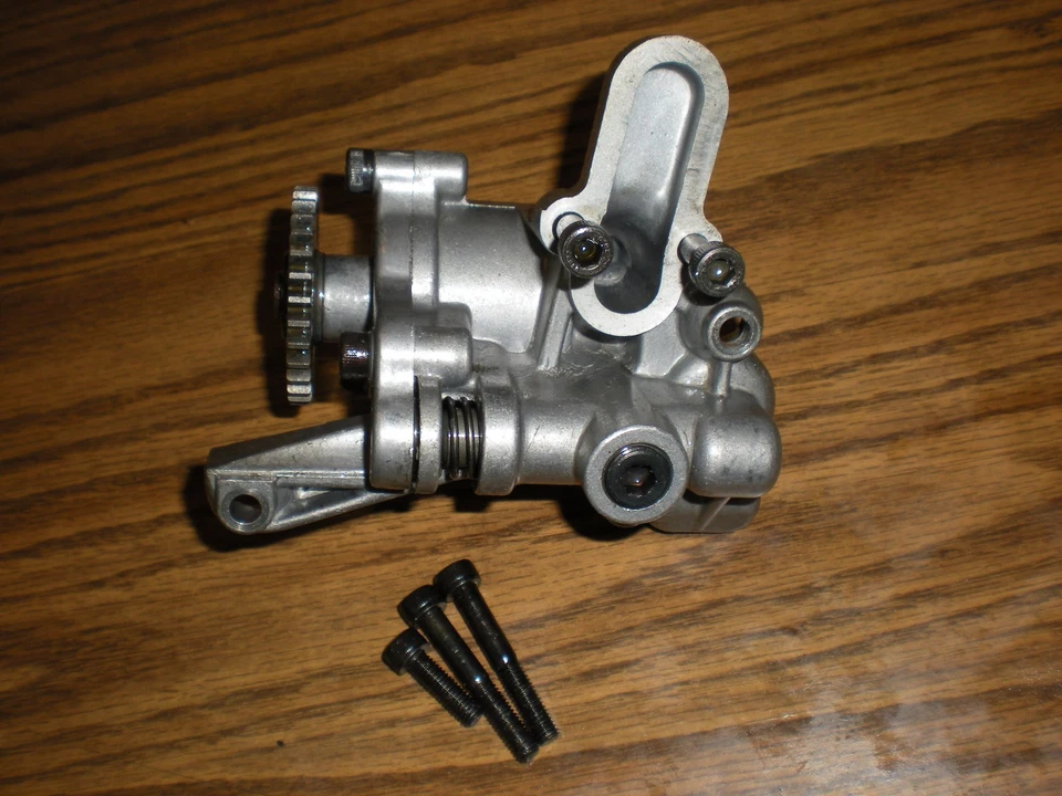 BOMBA DE ACEITE 1980 YAMAHA XS850 TRIPLE 80 3J2 Foto 2 de 4