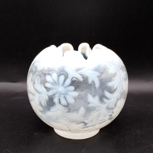 Fenton Daisy & Fern Rose Bowl Vase  Ruffled  White Opalescent 4" For LG Wright