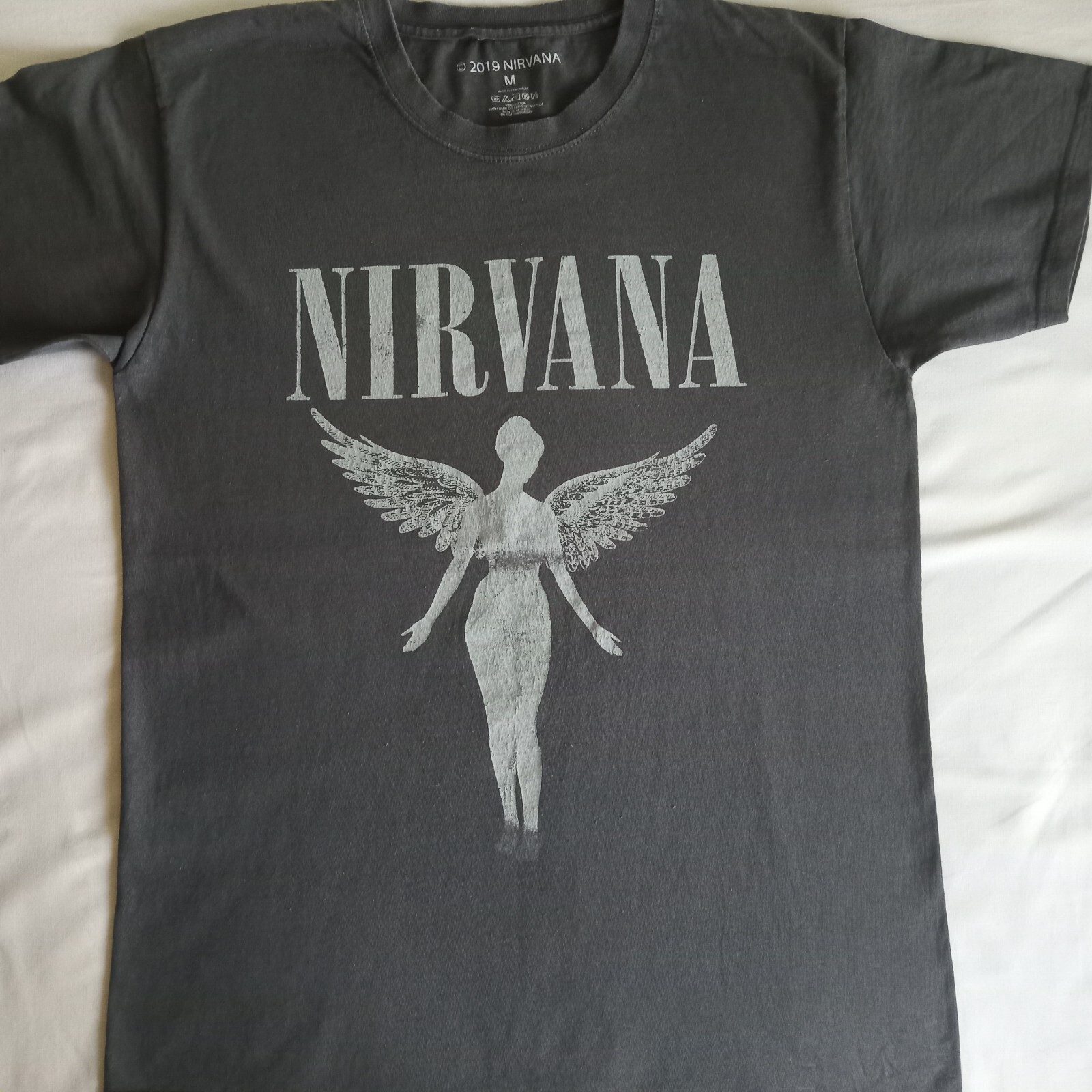 NIRVANA T SHIRT 2019 SIZE M