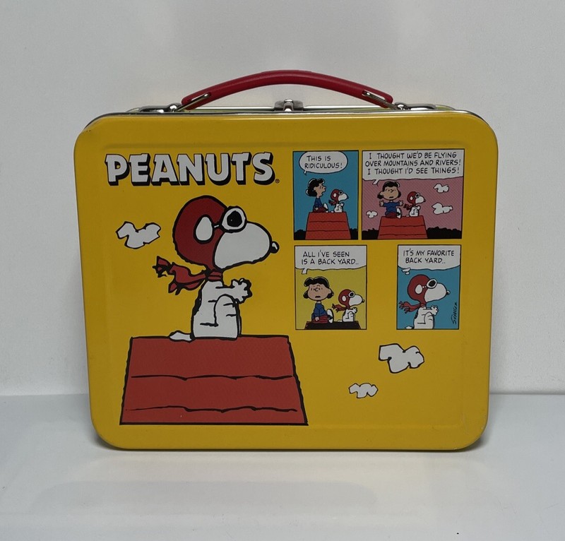 Vintage 2000 Hallmark Keepsake Ornament Peanuts Snoopy & Friends Lunch Box