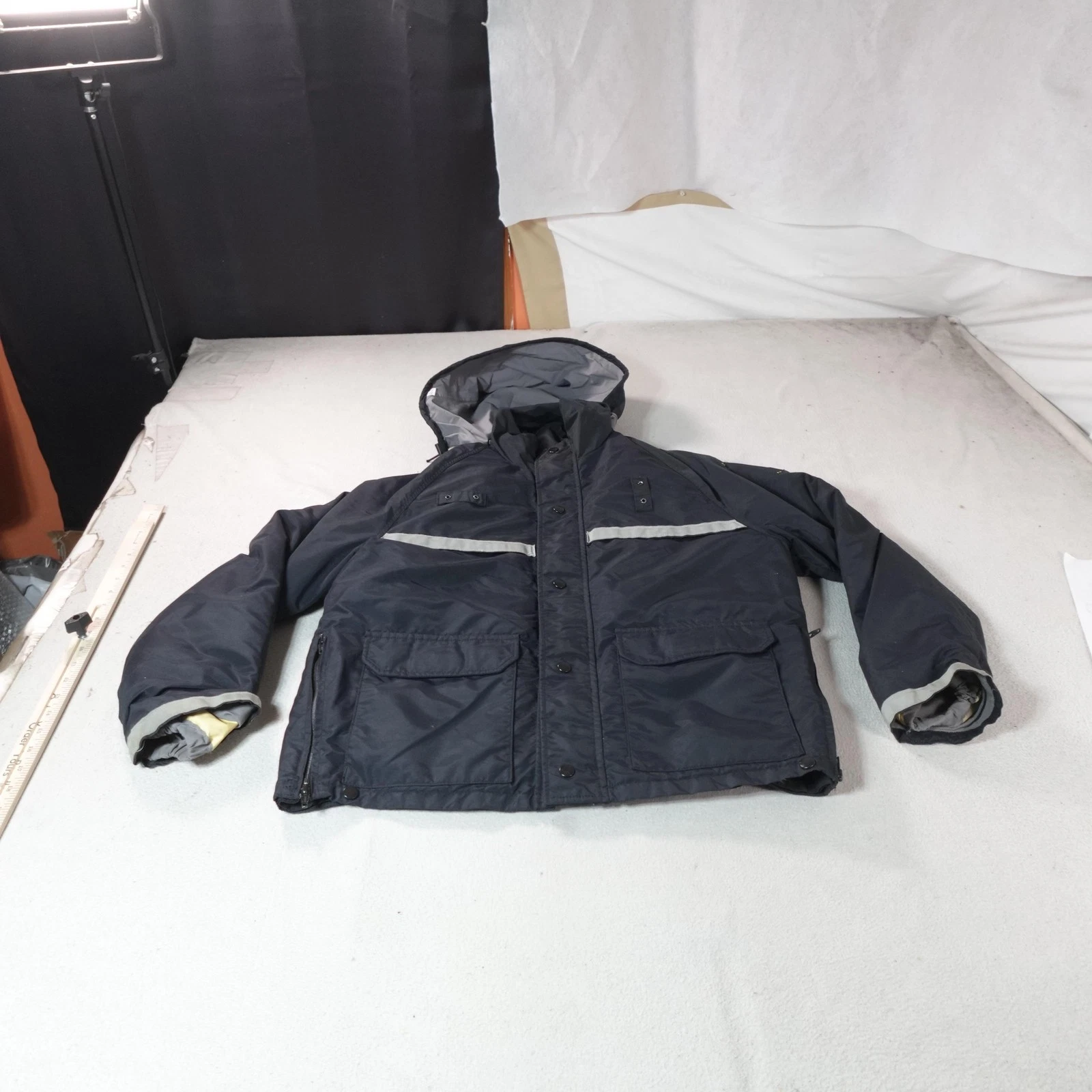 Blauer Jacket Mens Medium Black Gore Tex Hooded Parka Waterproof Reflective Coat