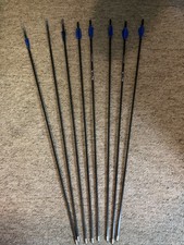 Set of 8 Beman Diva “S” 19 carbon arrows, made in France.