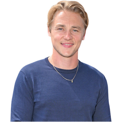Ben Hardy (weiße Hose) Half Body Buddy Cutout