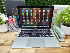 Apple MacBook Air 2020 13.3" Core i7 1.20GHz 4-Core 16GB 256GB SSD macOS A2179