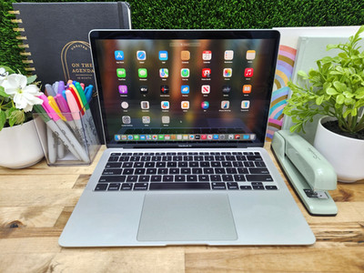 Apple MacBook Air 2020 13.3'' Core i7 1.20GHz 4-Core 16GB 256GB SSD macOS A2179 ~