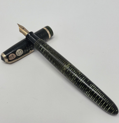NOS Parker Emerald Green Pearl Vacumatic Junior Fountain Pen Stripes Laminate