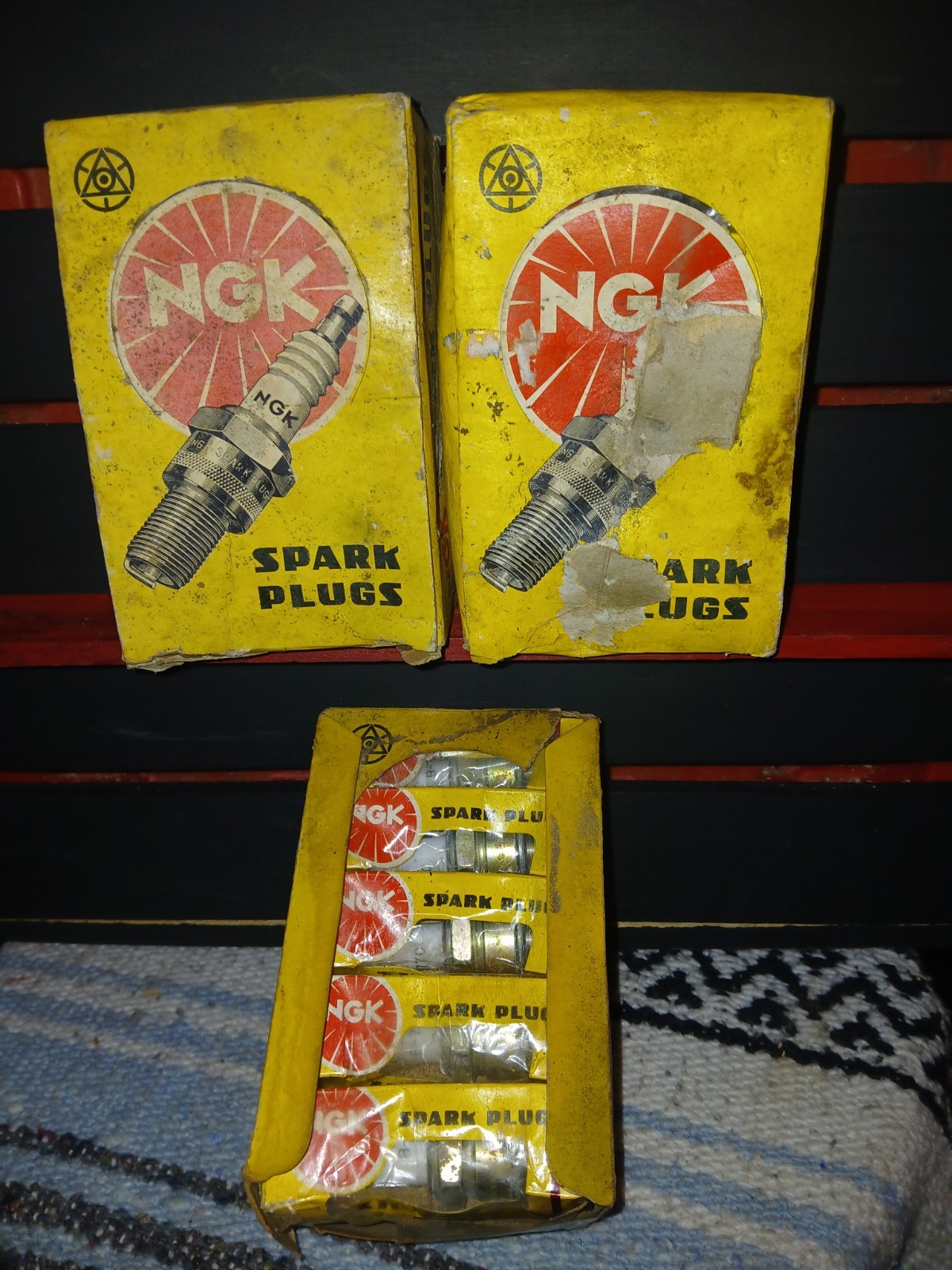 NGK B-77C Spark Plugs Box Of 10 Vintage Rare