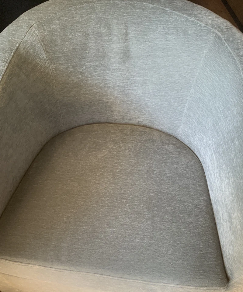 Martha Stewart 琥珀佩里街系列旋转椅实木 中世纪 — 第 3/4 张图片