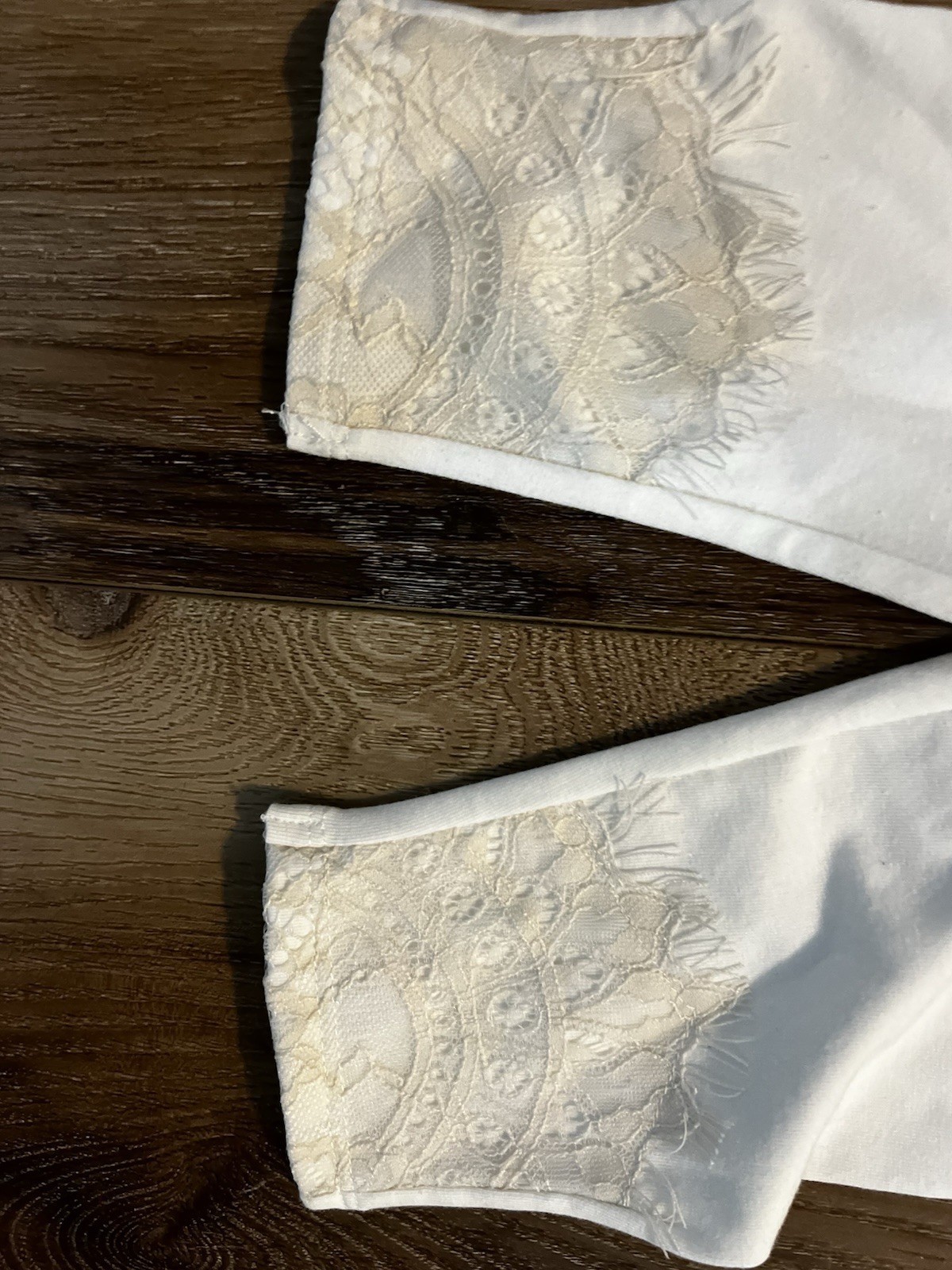 Nannette Baby Girls 2 Piece Outfit Size 6-9 Months White Lacey NWT