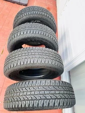 Used 255/75R17 Yokohama Geolandar A/T G015 113T - 10/32 (TZYW)