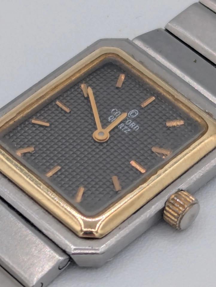 Relógio feminino Concord Mariner SG retangular de dois tons aço inoxidável - Imagem 4 de 4