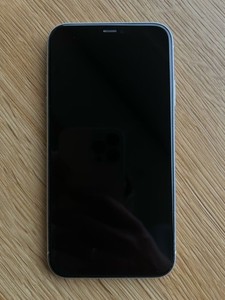 iPhone 11 128 GB Weiß ohne Zubehör, ohne Simlock