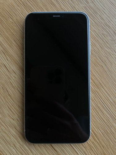 iPhone 11 128 GB Weiß ohne Zubehör, ohne Simlock