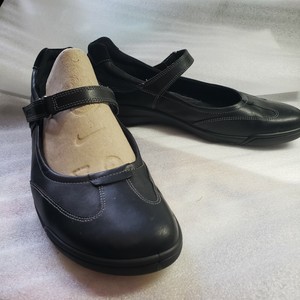 ecco mary flats